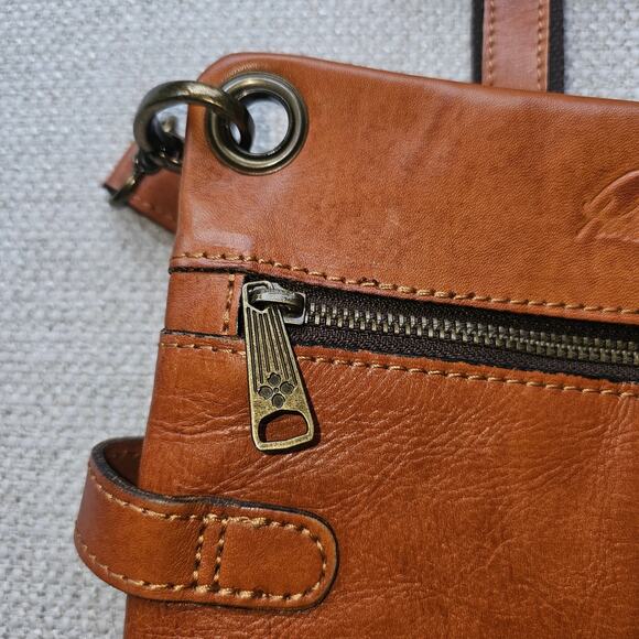 Patricia Nash Crossbody Camel Embossed Adjustable Strap Purse Medium Leather - Picture 5 of 13